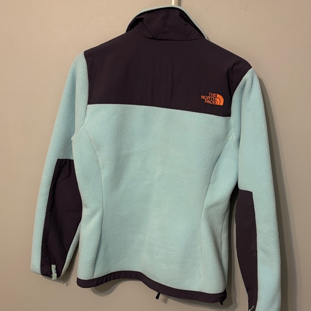 The North Face Women’s gray/light blue fleece jacket - Picture 12 of 12